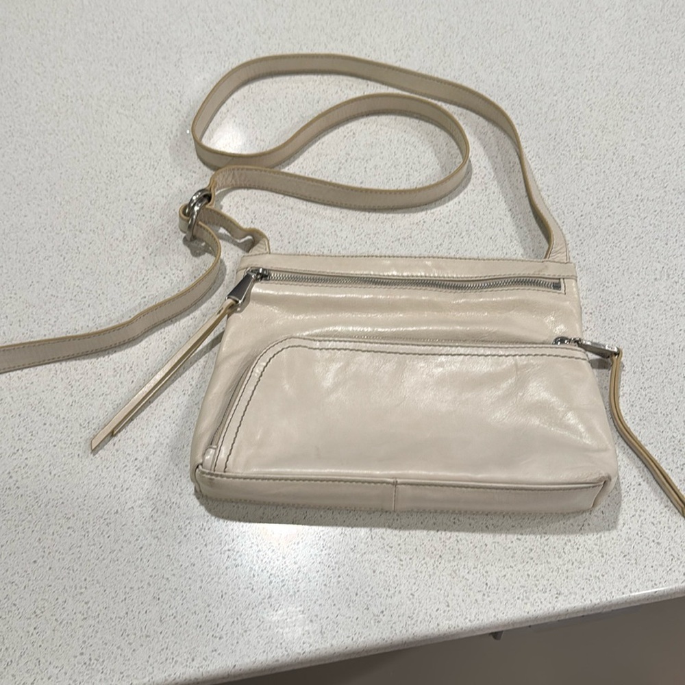 Hobo Leather Cassie Crossbody Bohemian Coastal White Bag With Silver Hardware